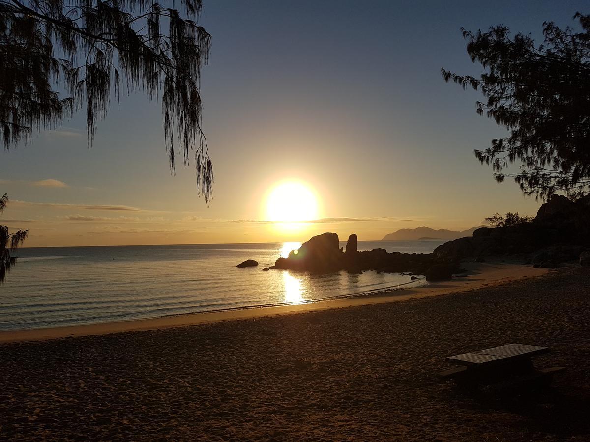 Horseshoe Bay Resort Боуэн Экстерьер фото